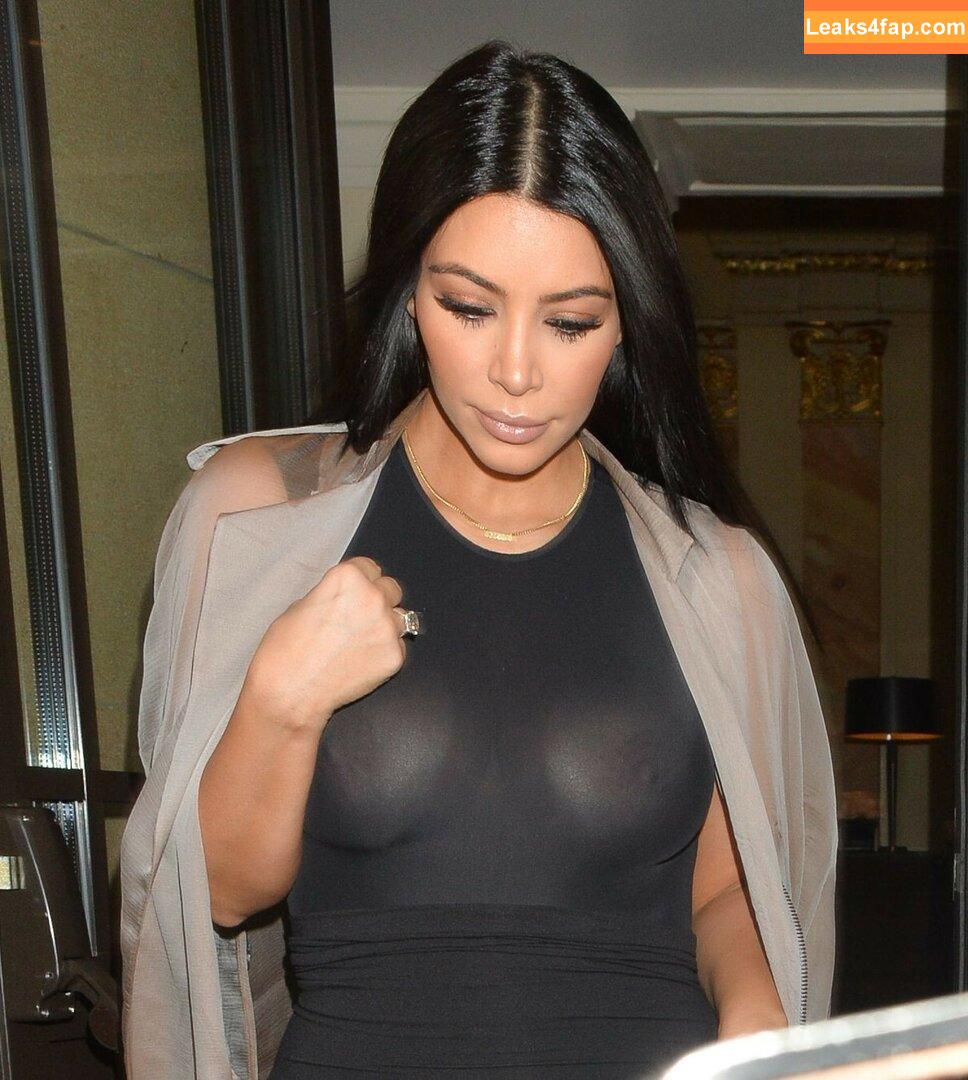 Kim Kardashian / KimKardashian leaked photo photo #3852