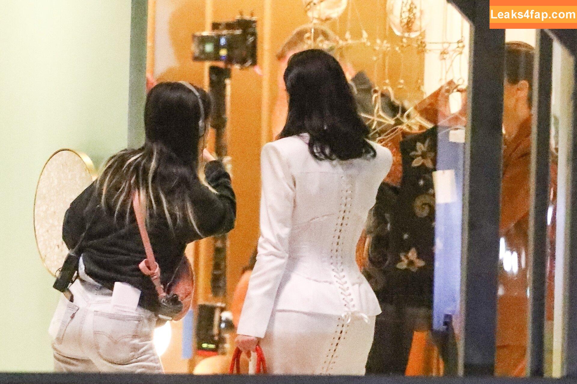 Kim Kardashian / https: / kimkadarshian / kimkardashian leaked photo photo #3874