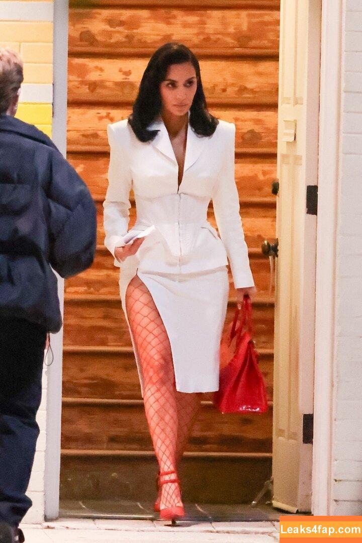 Kim Kardashian / https: / kimkadarshian / kimkardashian leaked photo photo #3913