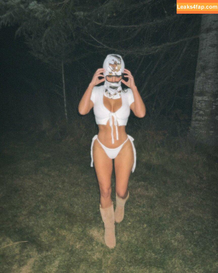 Kim Kardashian / KimKardashian leaked photo photo #3936