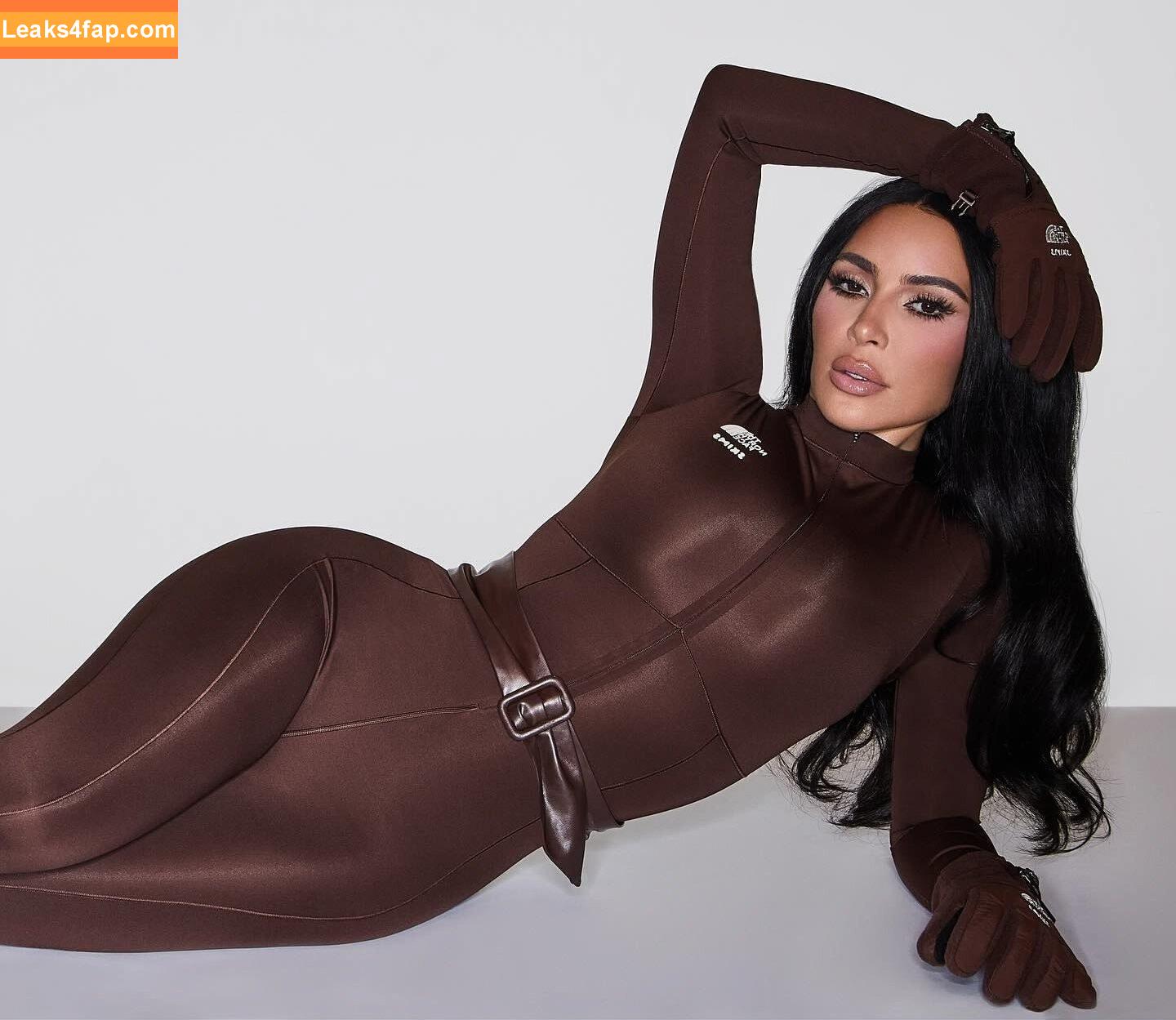 Kim Kardashian / KimKardashian leaked photo photo #3970