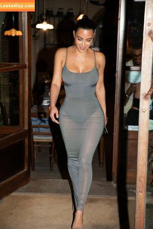 Kim Kardashian photo #3150