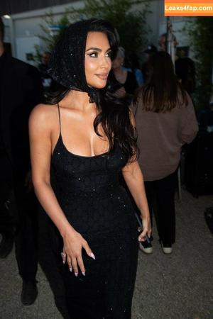 Kim Kardashian photo #3191