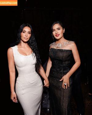 Kim Kardashian photo #3315