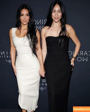 Kim Kardashian photo #3324