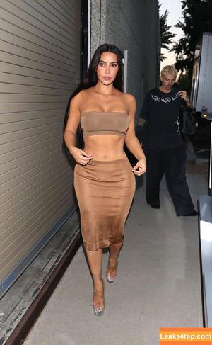 Kim Kardashian photo #3370