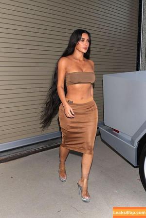 Kim Kardashian photo #3378