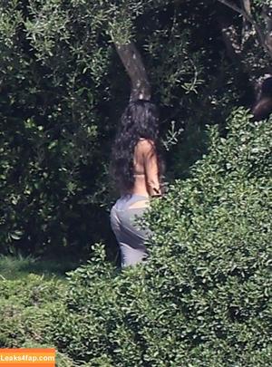 Kim Kardashian photo #3587