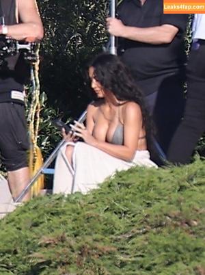 Kim Kardashian photo #3590