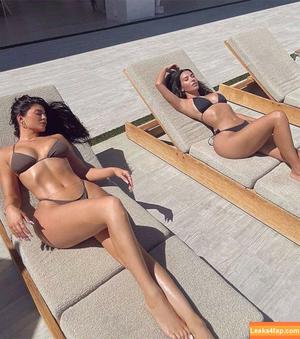 Kim Kardashian photo #3615