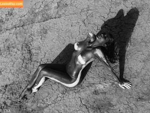 Kim Kardashian photo #3944