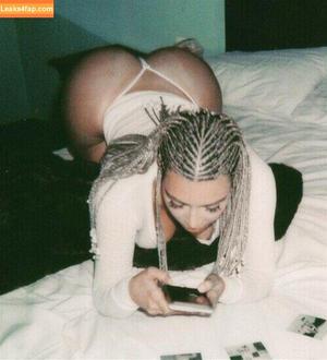 Kim Kardashian photo #3964