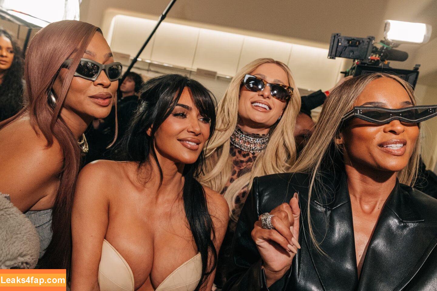 Kim Kardashian / KimKardashian / kimkadarshian leaked photo photo #4007