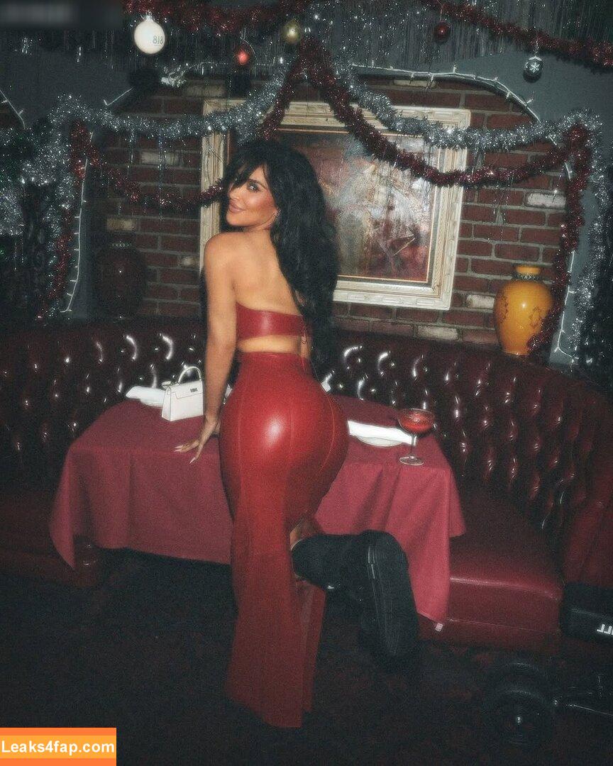 Kim Kardashian / KimKardashian / kimkadarshian leaked photo photo #4080
