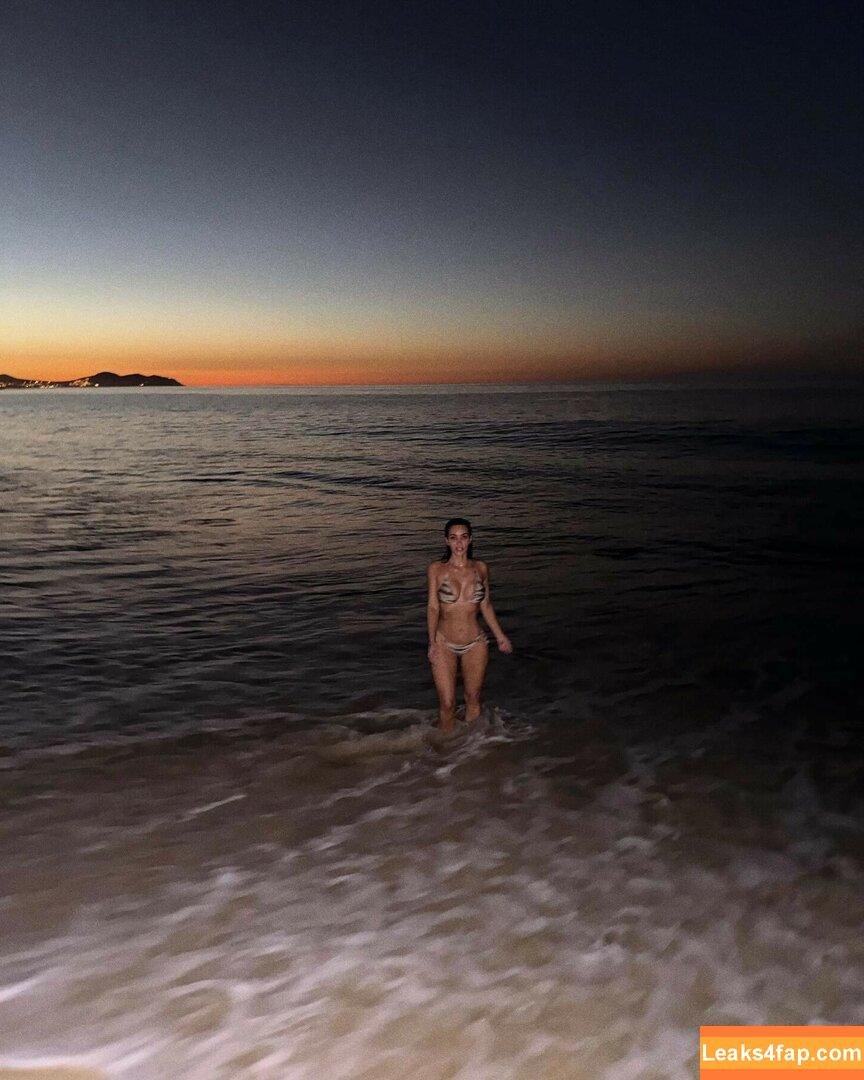 Kim Kardashian / KimKardashian / kimkadarshian leaked photo photo #4197