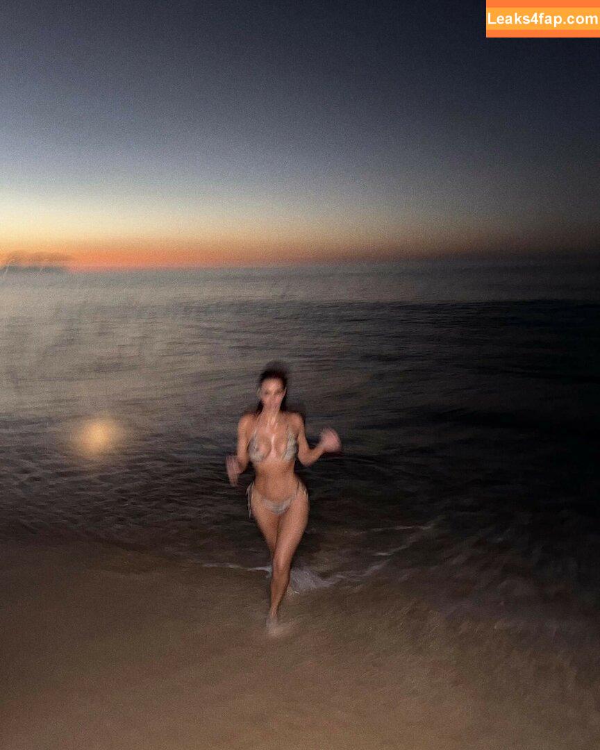 Kim Kardashian / KimKardashian / kimkadarshian leaked photo photo #4202