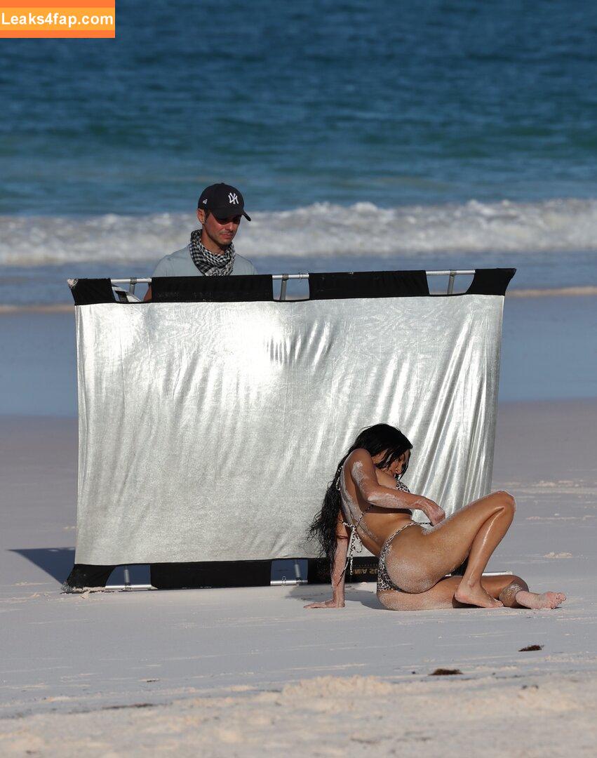 Kim Kardashian / KimKardashian / kimkadarshian leaked photo photo #4342