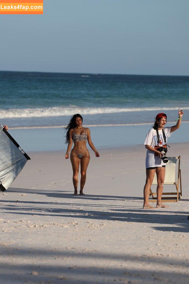 Kim Kardashian / KimKardashian / kimkadarshian leaked photo photo #4349