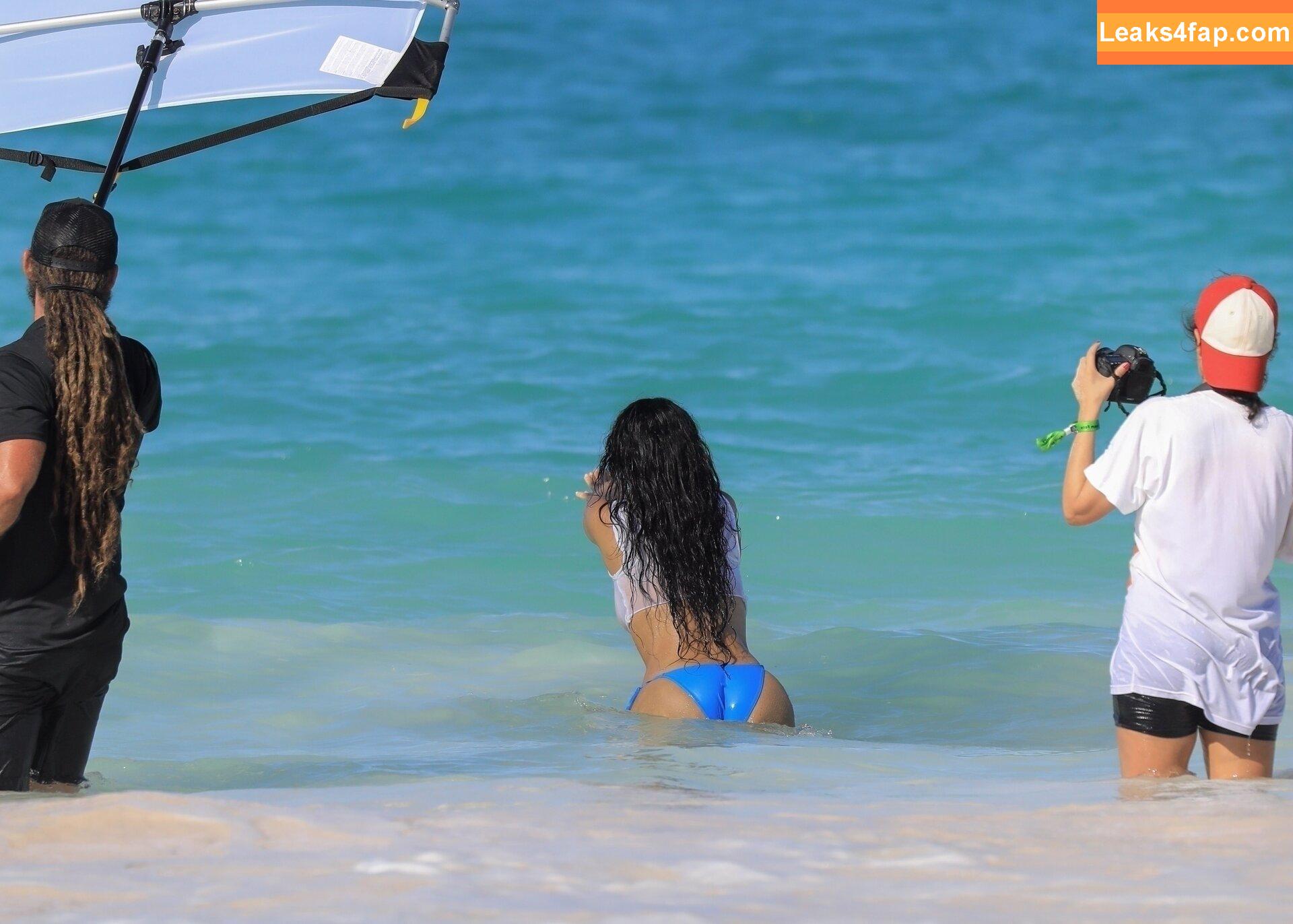 Kim Kardashian / KimKardashian / kimkadarshian leaked photo photo #4362