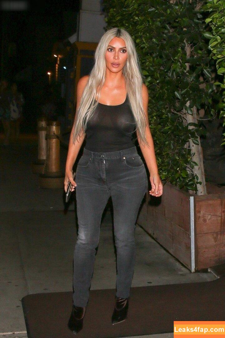 Kim Kardashian / KimKardashian / kimkadarshian leaked photo photo #4430