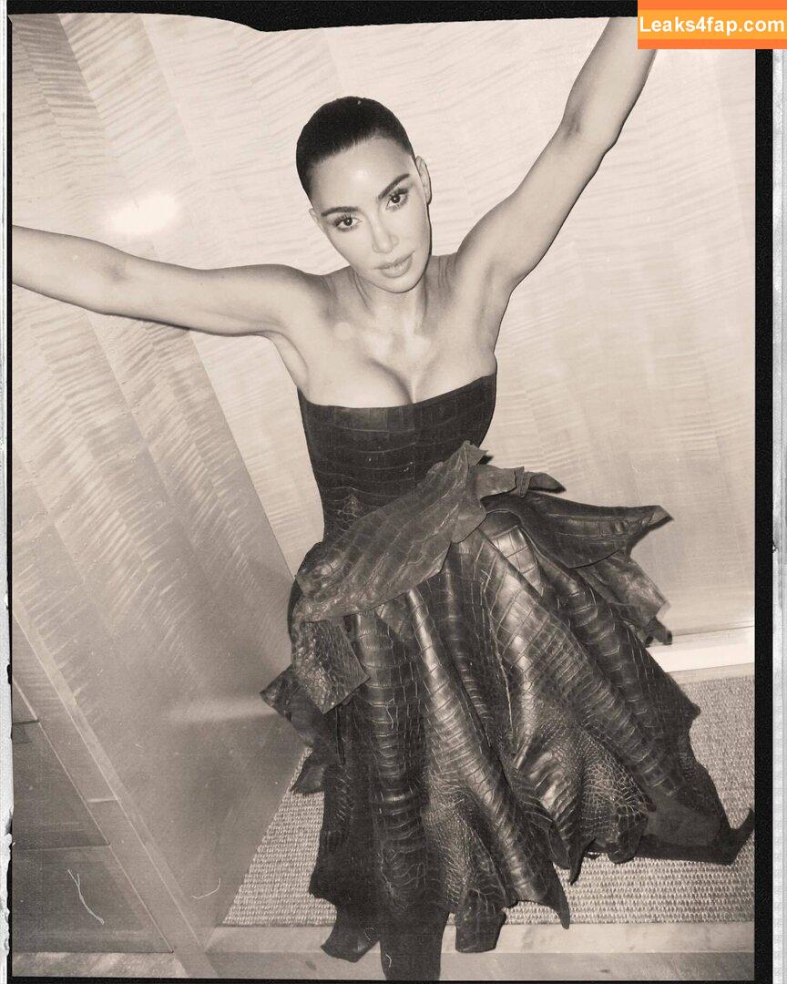 Kim Kardashian / KimKardashian / kimkadarshian слитое фото фото #4464