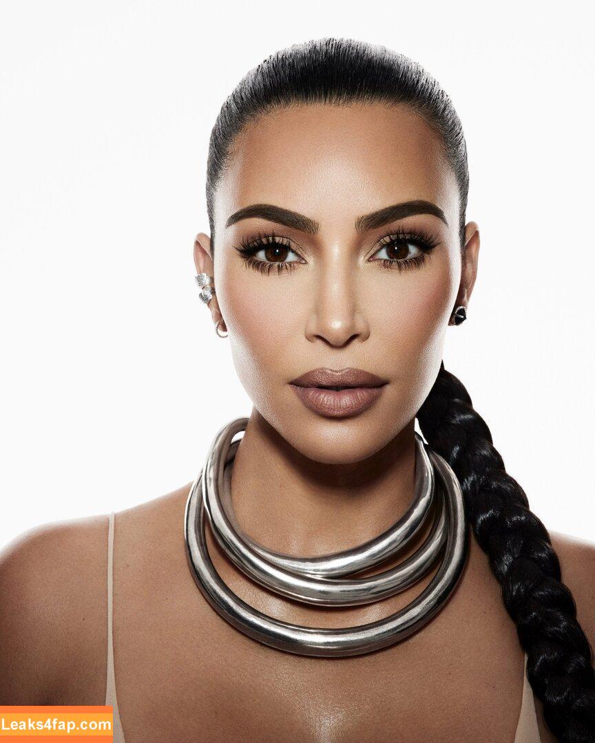 Kim Kardashian / KimKardashian / kimkadarshian слитое фото фото #4474