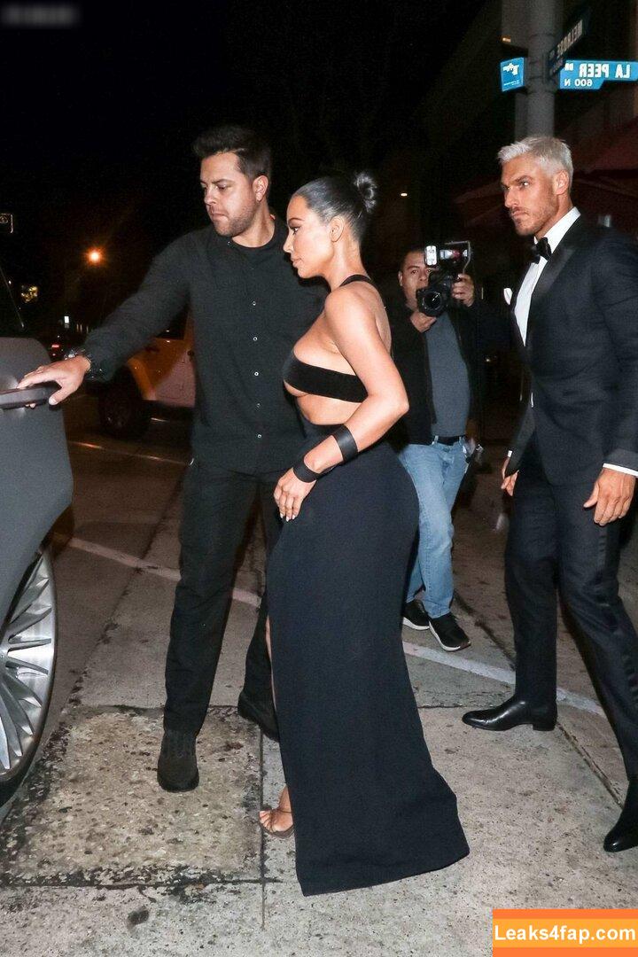 Kim Kardashian / KimKardashian / kimkadarshian leaked photo photo #4680