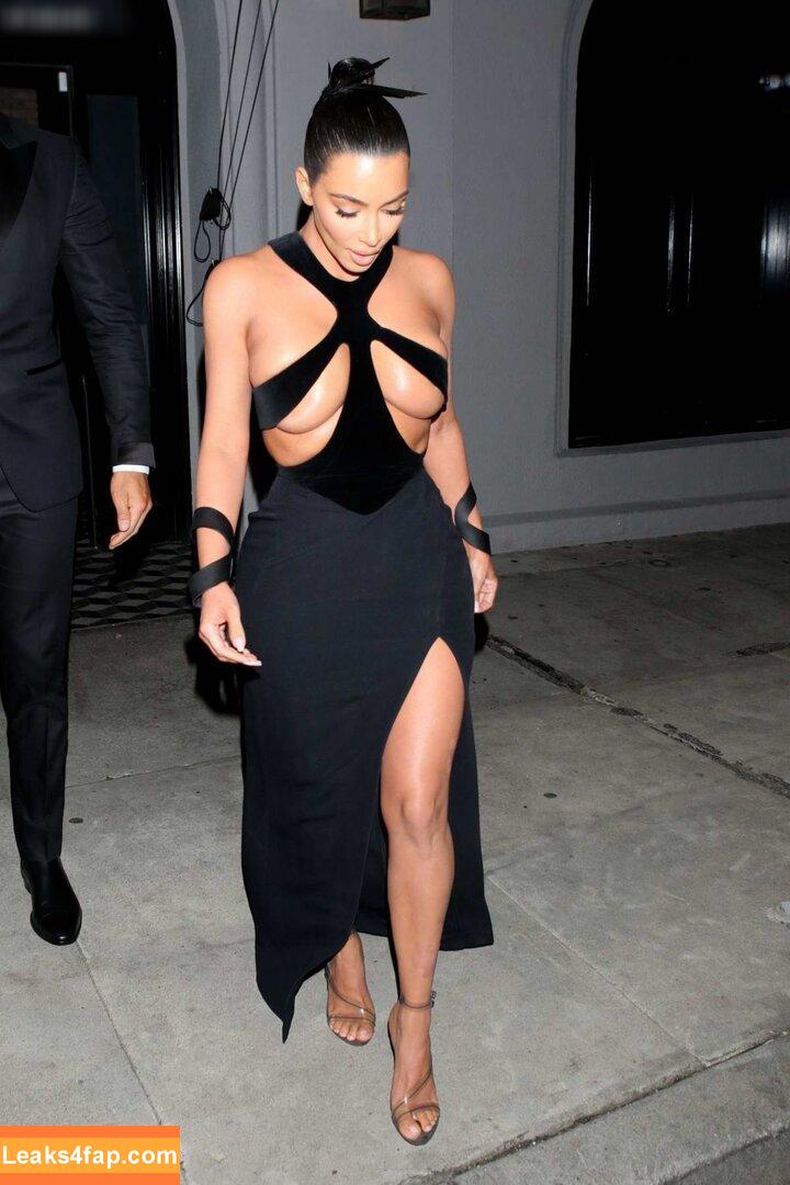 Kim Kardashian / KimKardashian / kimkadarshian слитое фото фото #4682