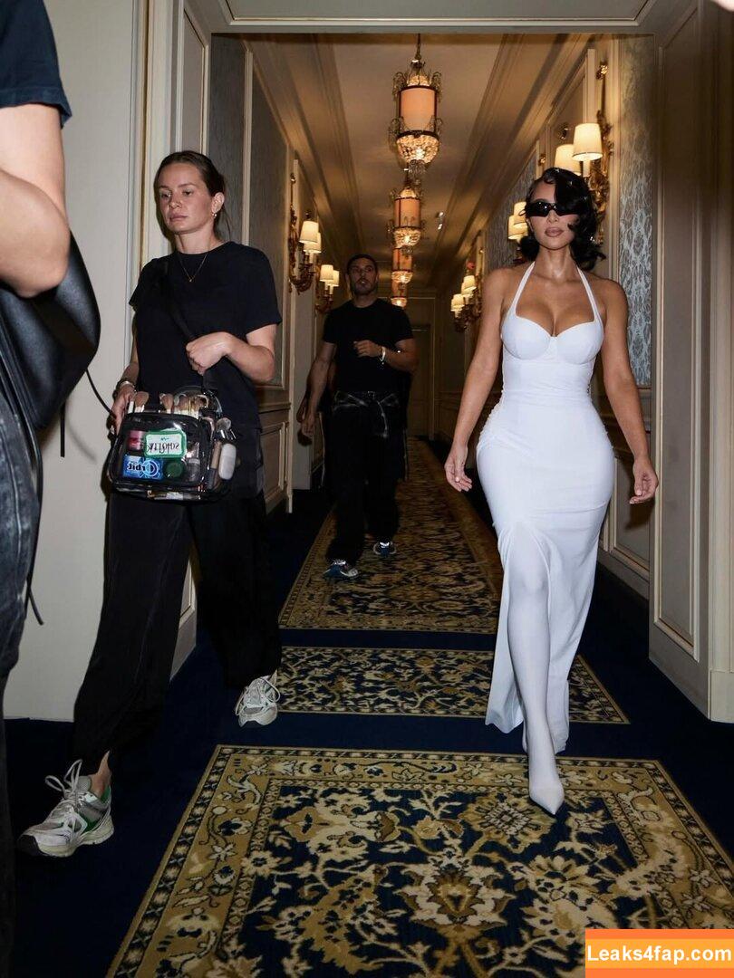 Kim Kardashian / KimKardashian / kimkadarshian слитое фото фото #4768
