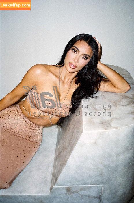 Kim Kardashian / KimKardashian / kimkadarshian leaked photo photo #4810