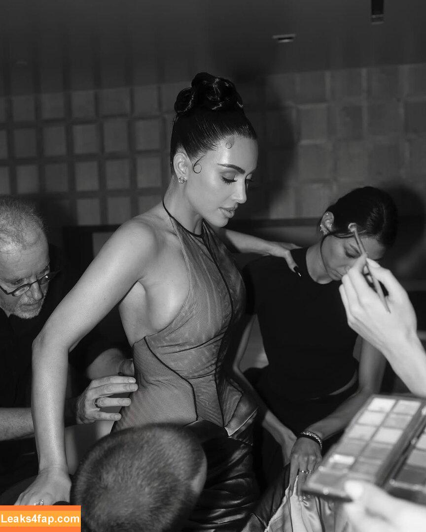 Kim Kardashian / KimKardashian / kimkadarshian leaked photo photo #4848