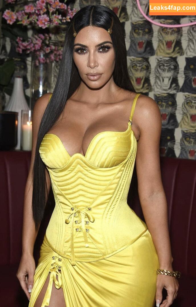 Kim Kardashian / KimKardashian / kimkadarshian leaked photo photo #4857