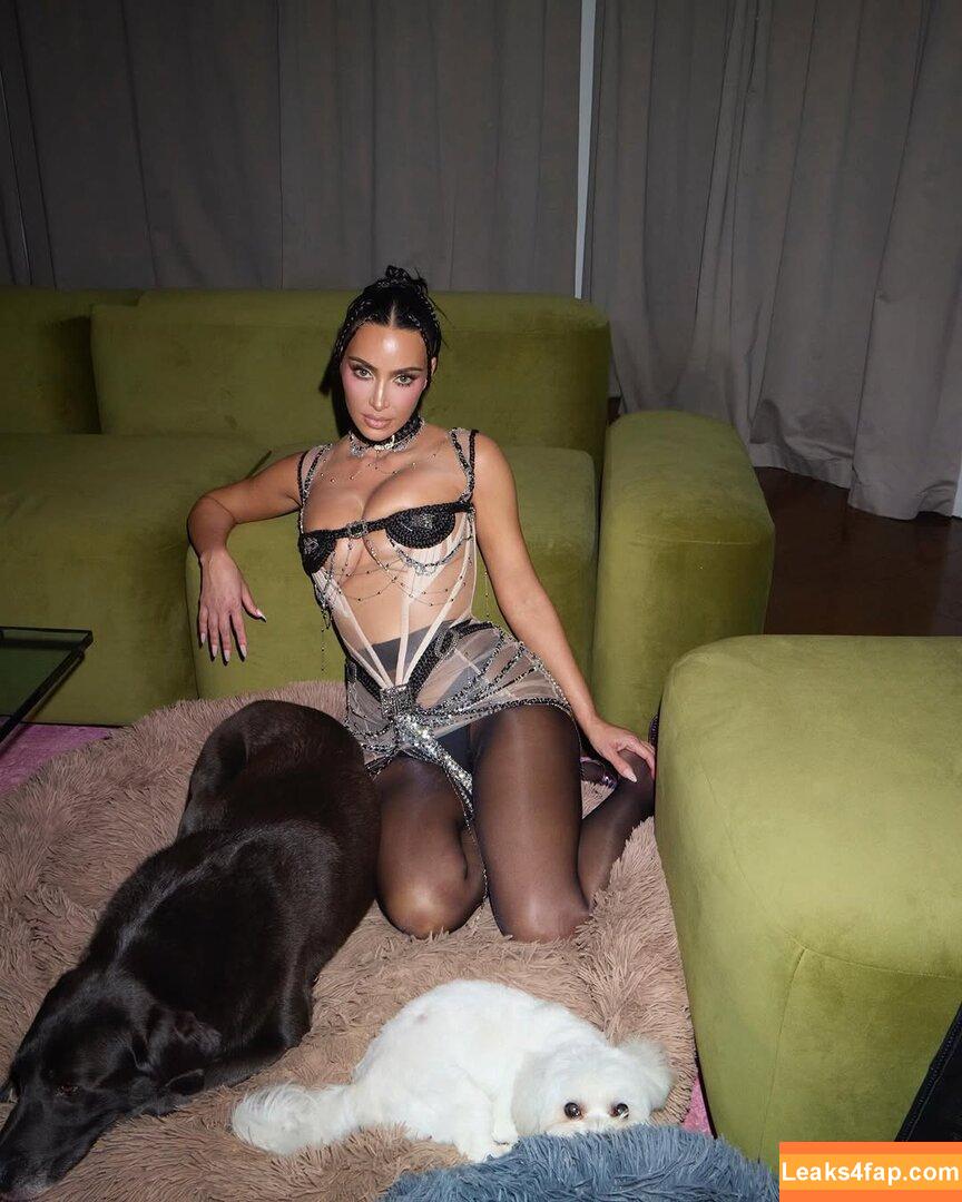Kim Kardashian / KimKardashian / kimkadarshian leaked photo photo #4867