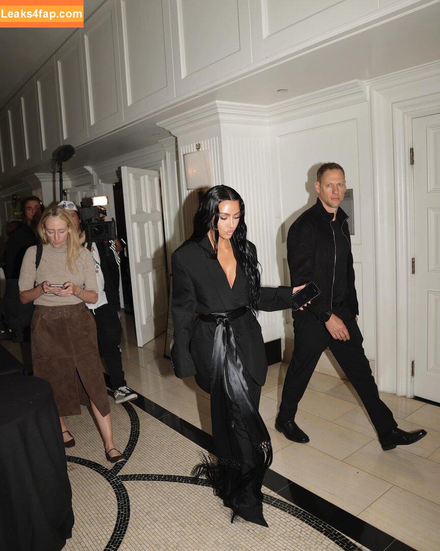 Kim Kardashian / KimKardashian / kimkadarshian leaked photo photo #4895