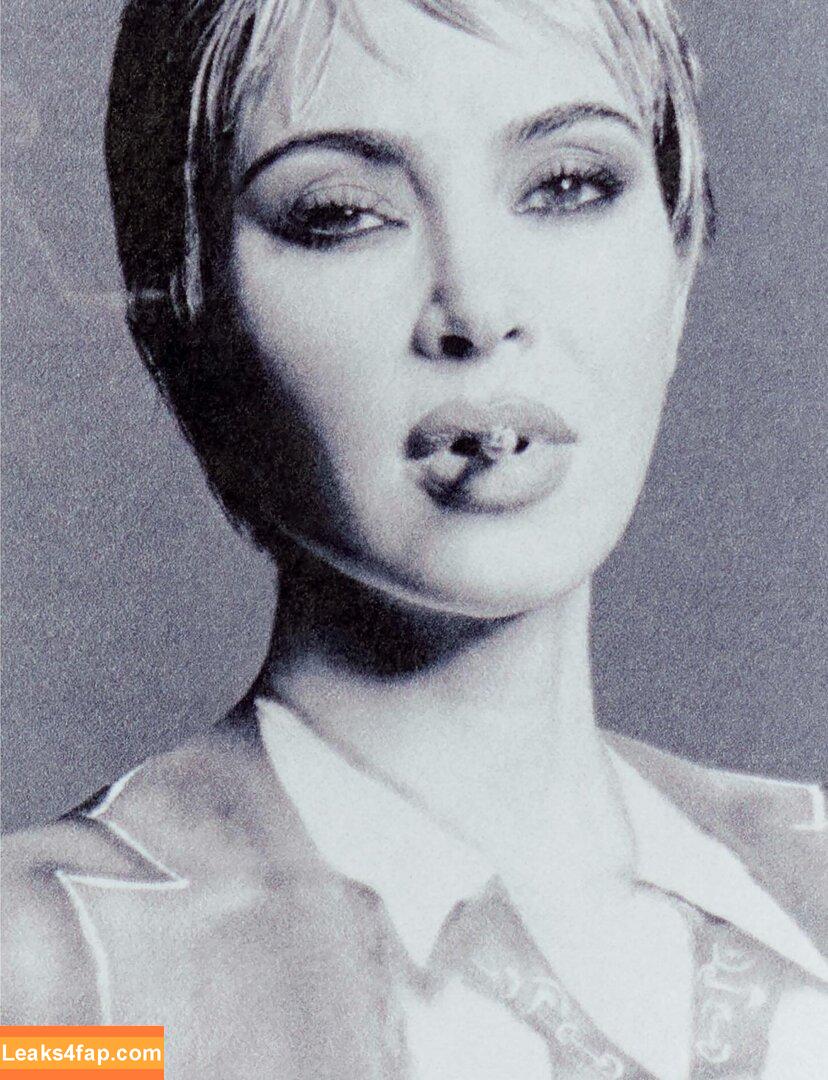 Kim Kardashian / KimKardashian / kimkadarshian leaked photo photo #4916