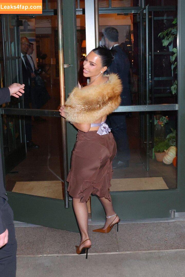 Kim Kardashian / KimKardashian leaked photo photo #4961