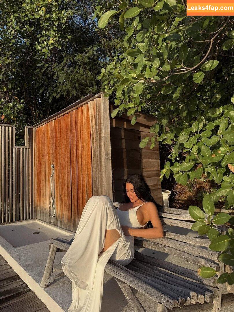 Kim Kardashian / KimKardashian leaked photo photo #4996