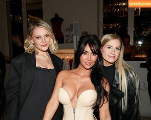 Kim Kardashian photo #4012