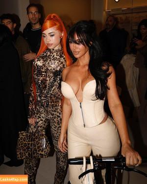 Kim Kardashian photo #4025