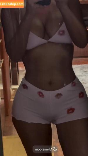 Kim Kardashian photo #4185