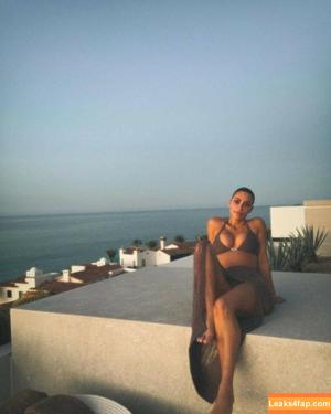 Kim Kardashian photo #4191