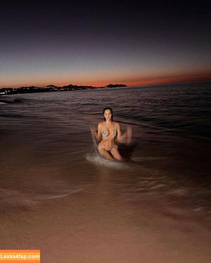 Kim Kardashian photo #4201