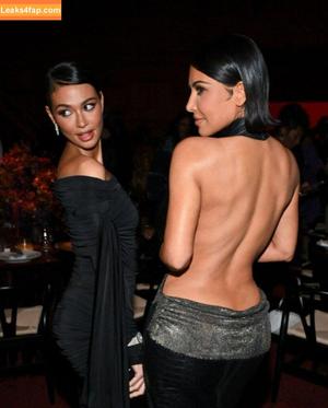 Kim Kardashian photo #4242