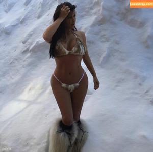 Kim Kardashian photo #4250