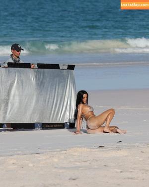 Kim Kardashian photo #4343