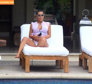 Kim Kardashian photo #4410