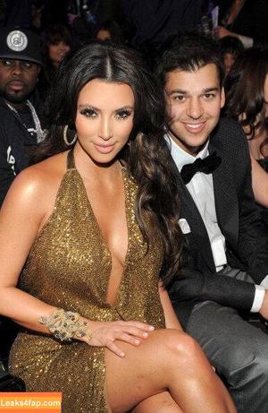 Kim Kardashian photo #4783