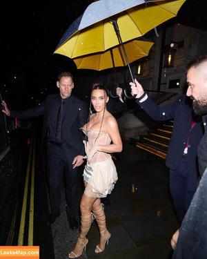 Kim Kardashian photo #4858