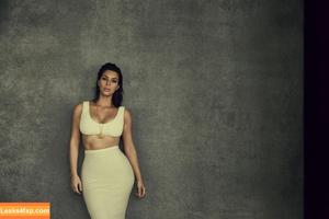 Kim Kardashian photo #4906