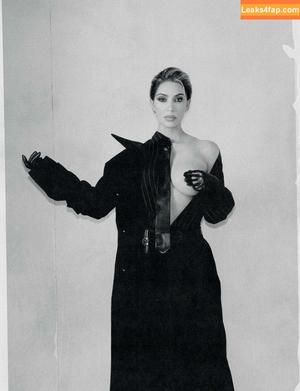 Kim Kardashian photo #4924